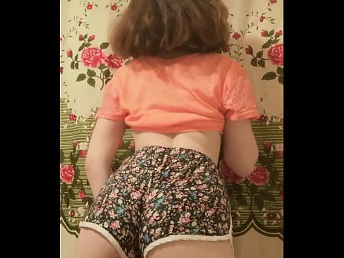 ❤️ دختر جوان سکسی که شورتش را جلوی دوربین در می آورد ❤️ پورنو در fa.sexogolic-info.ru