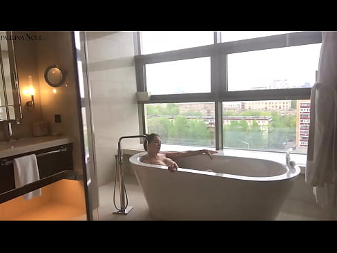 ❤️ عزیزم فوق العاده با شور و شوق بیدمشک خود را در حمام تکان می دهد ❤️ پورنو در fa.sexogolic-info.ru